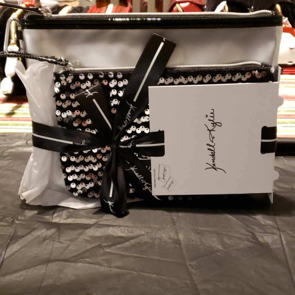 Kendall and Kylie 2 piece cosmetic bags
